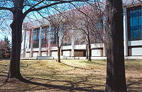 [photo, Robert C. Murphy Courts of Appeal Building, 361 Rowe Blvd., Annapolis, Maryland]