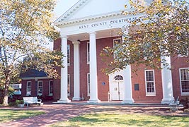 [photo, Kent County Courthouse, 103 Cross St., Chestertown, Maryland]